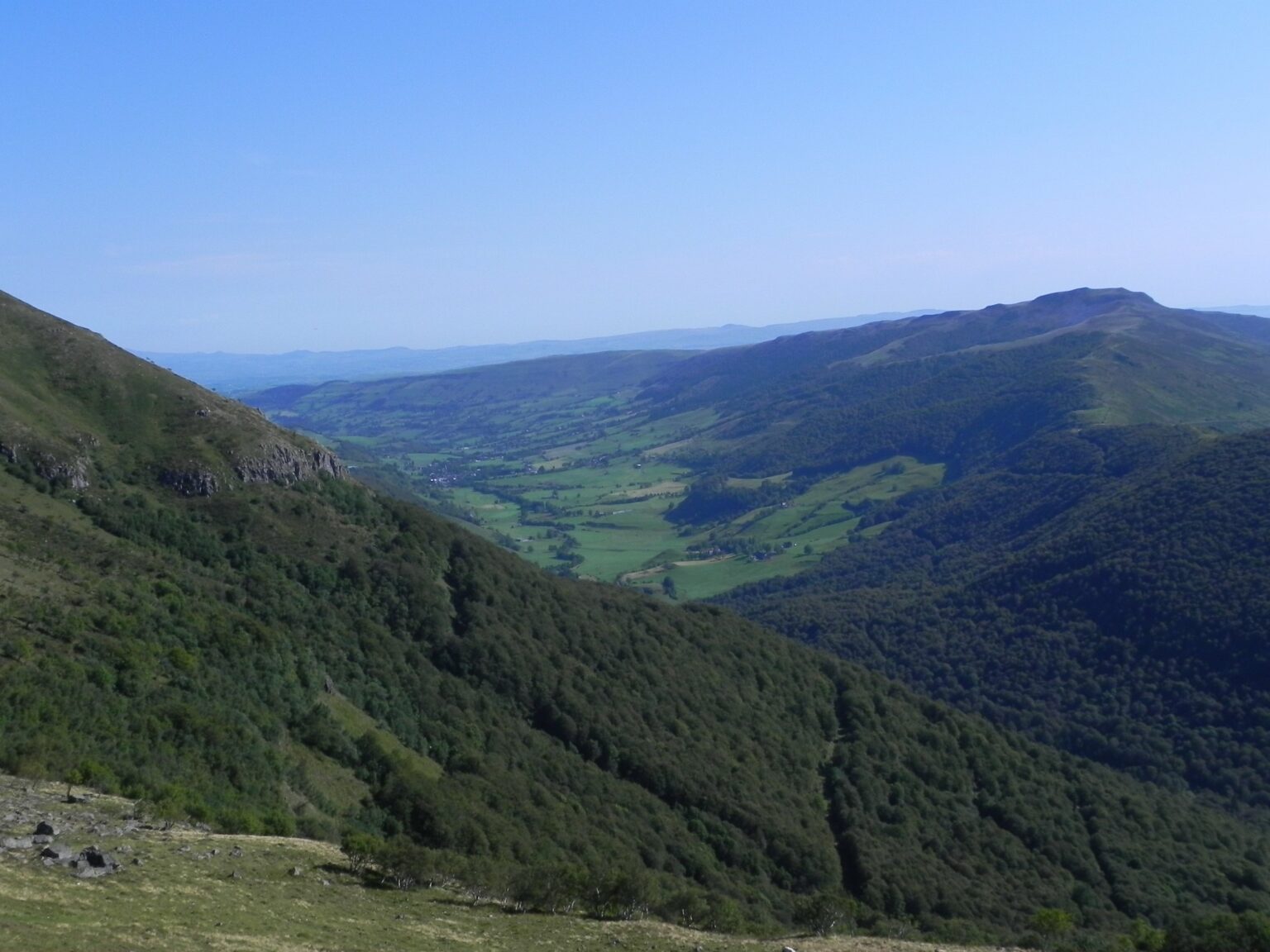 Cantal que faire ? 13 sites à visiter dans le département ChaudesAigues Village Développement