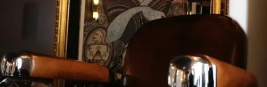 Atelier de tatouage Graphicaderme à Chaudes-Aigues, spécialisé en photoréalisme et savoir-faire artisanal, au cœur du centre-bourg du Cantal.